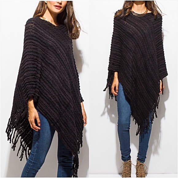 Bohemian Soft Fringe Poncho Sweater One Size - Picture 5 of 8